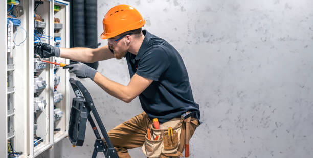 Best Electrical Outlet Repair  in Uhrichsville, OH